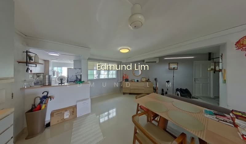 212 YISHUN STREET 21 photo 5