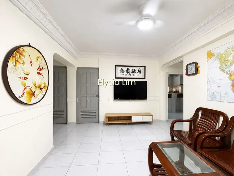 419 Hougang Avenue 8 image 1 of 10