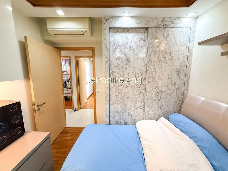 ESPARINA RESIDENCES 9