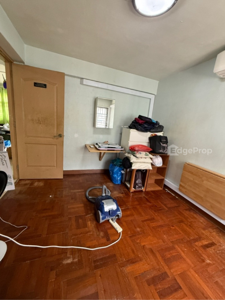 77 LORONG LIMAU photo 4