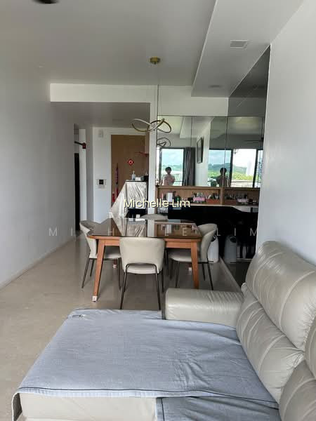 768058 photo 2
