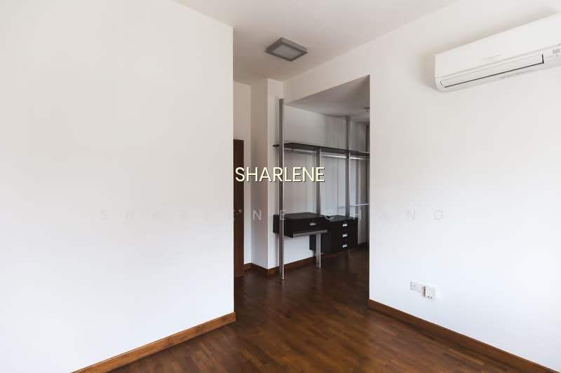 MARTIA 8 photo 4