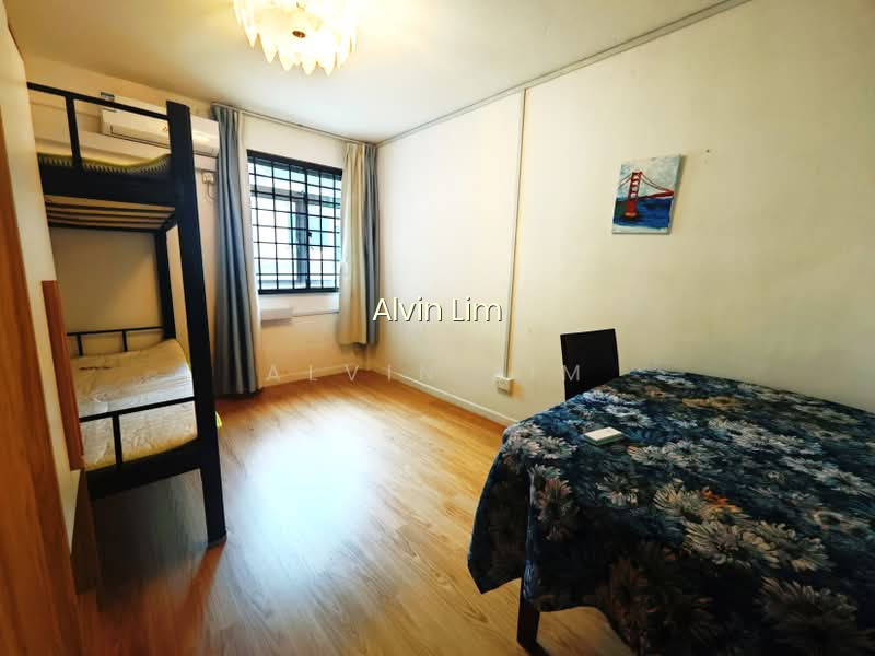 171 STIRLING ROAD photo 3