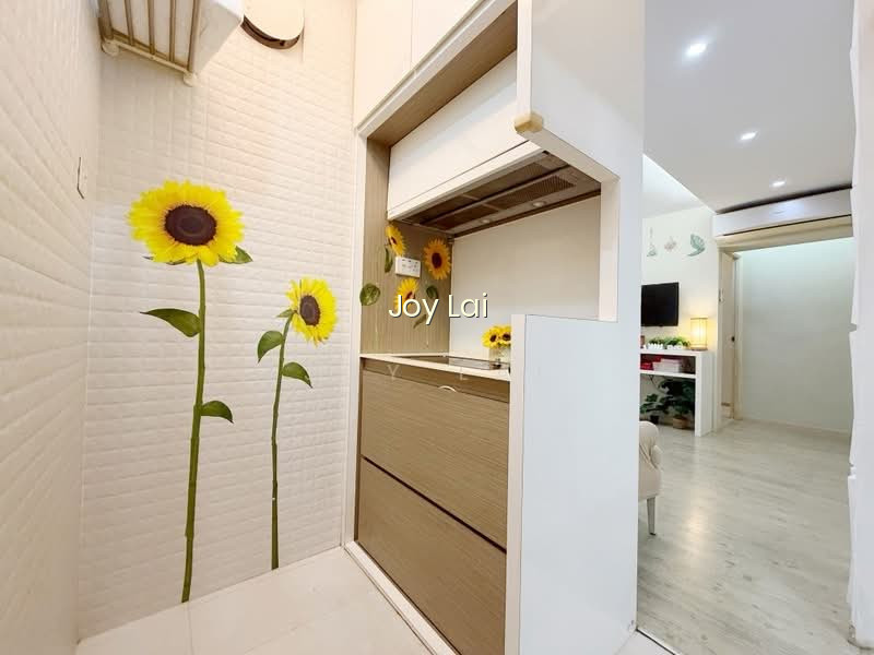 18 CANTONMENT CLOSE photo 2