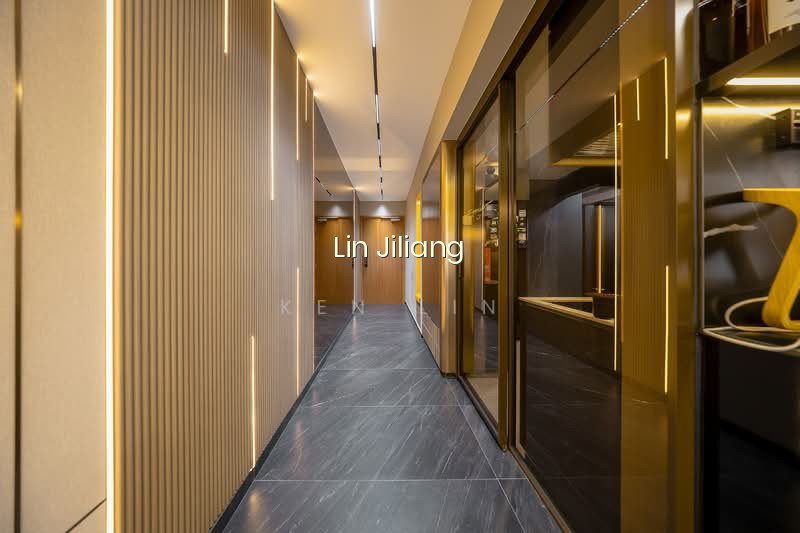 THE PARC CONDOMINIUM photo 6