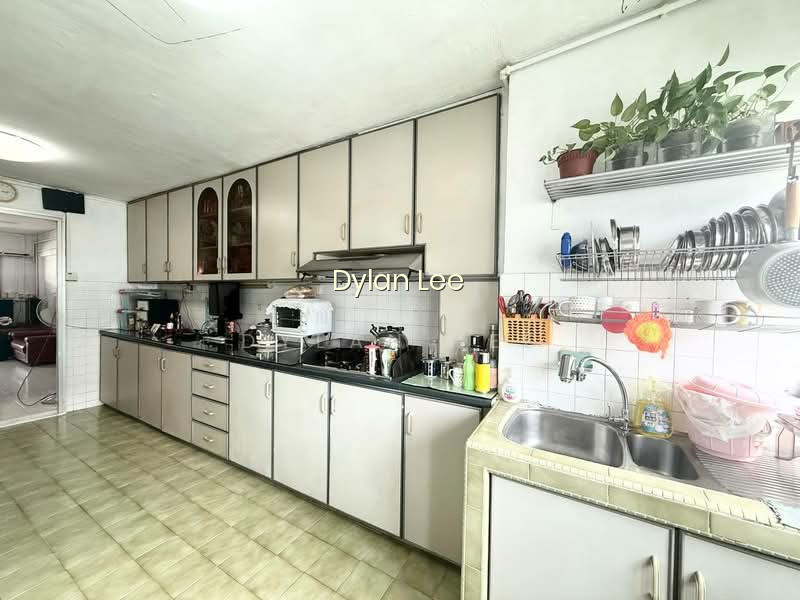 212 ANG MO KIO AVENUE 3 photo 4