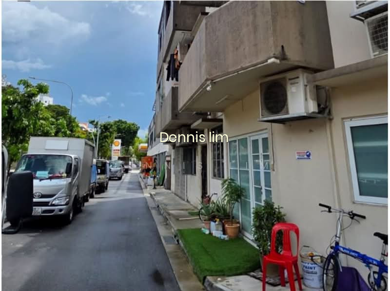 Sennett Estate - Macpherson Road image 1 of 8