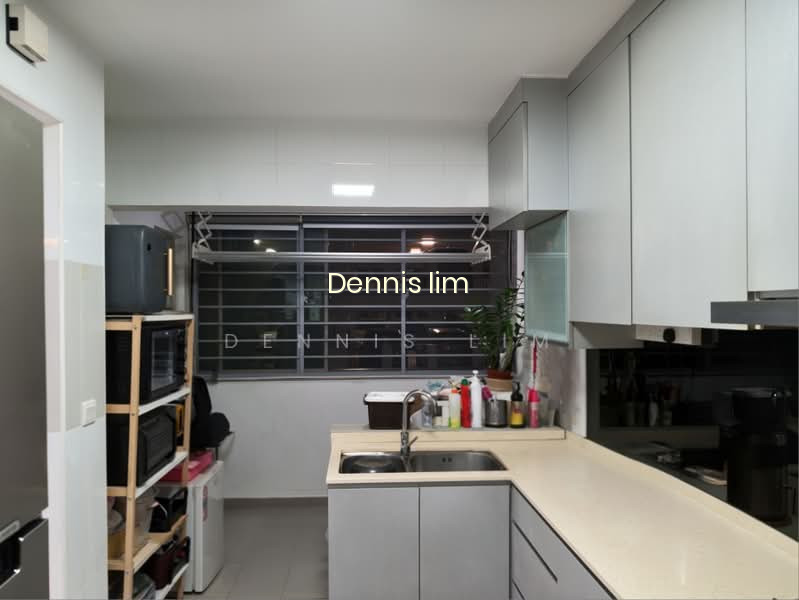 215B COMPASSVALE DRIVE photo 3