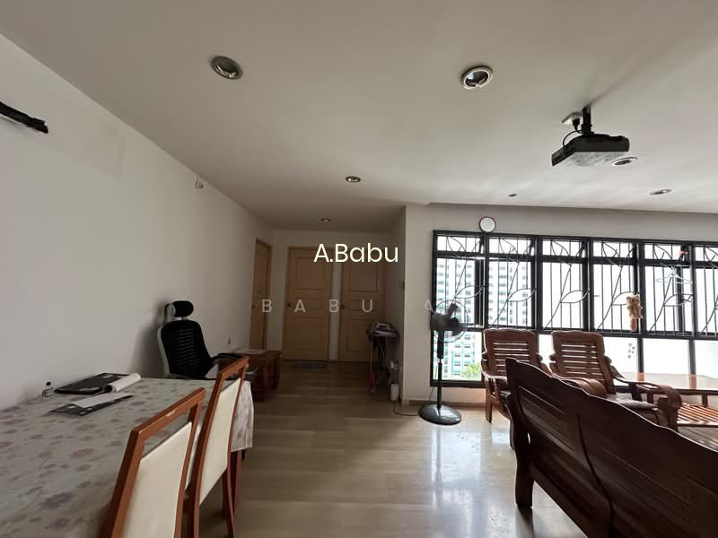 SUPER C.H.E.A.P - HDB 5 ROOM HDB FOR SALE photo 4