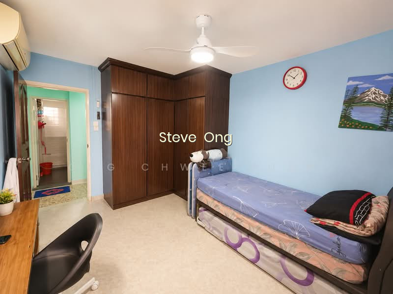 83 WHAMPOA DRIVE photo 2
