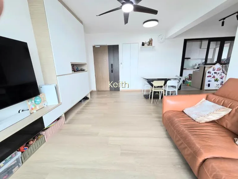 492G Tampines Street 45 image 1 of 10