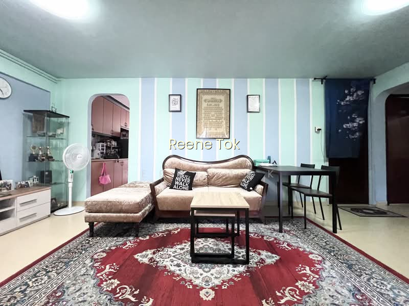 627 HOUGANG AVENUE 8 image 1 of 10