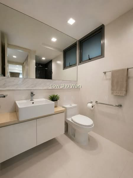 FERRARIA PARK CONDO photo 4