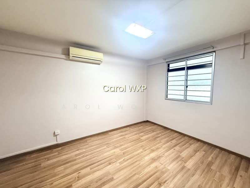 170 STIRLING ROAD photo 3