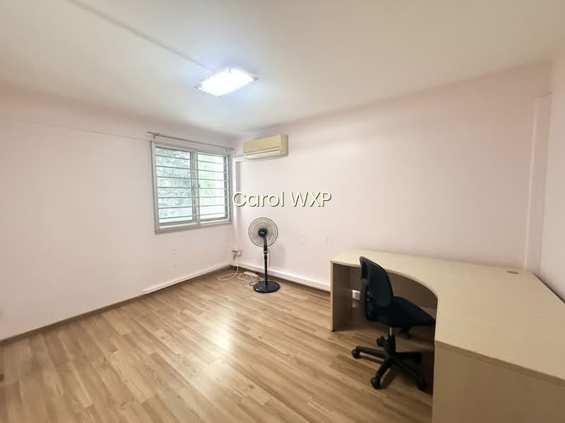 170 STIRLING ROAD photo 4