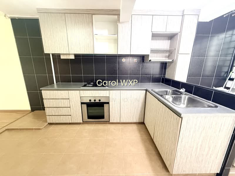 170 STIRLING ROAD photo 6