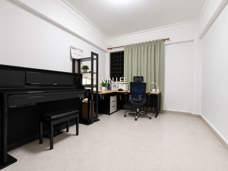 272 TAMPINES STREET 22 photo 3