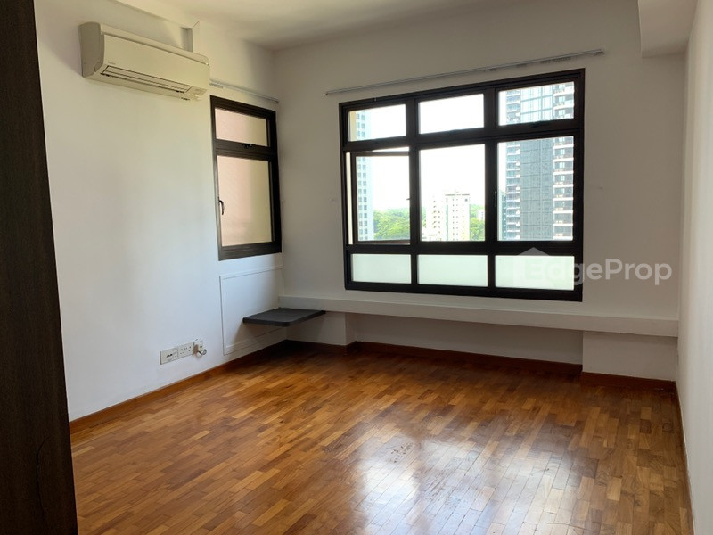 76A REDHILL ROAD photo 4