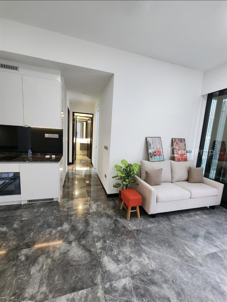 MIDTOWN BAY 3