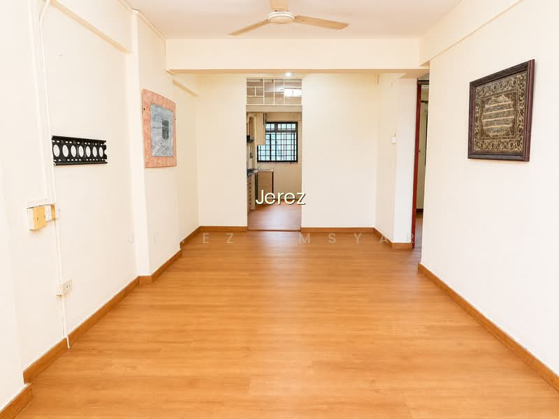 30 MARINE CRESCENT photo 2