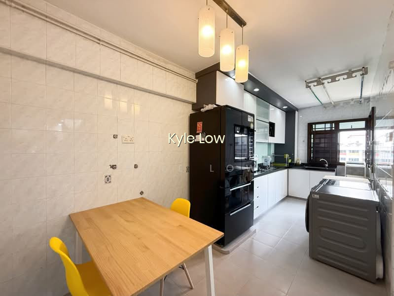 635 JURONG WEST STREET 65 photo 3