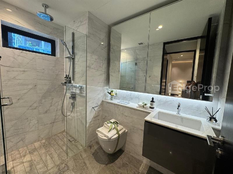 MIDTOWN BAY 8