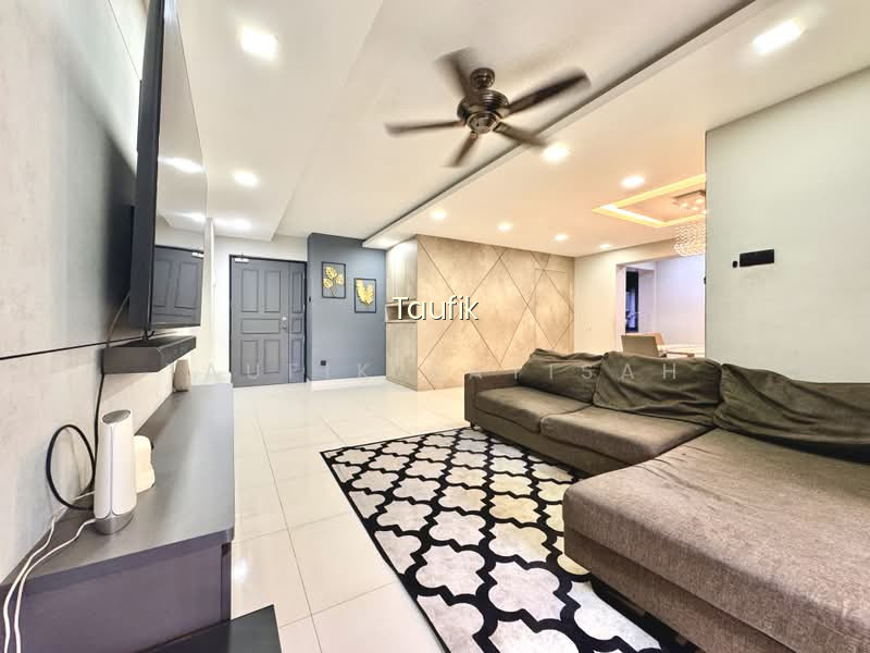 628 JURONG WEST STREET 65 image 1 of 9