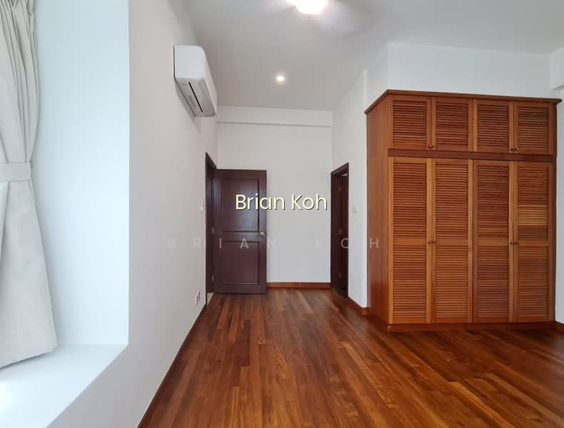 Fifth Avenue Condominium photo 6