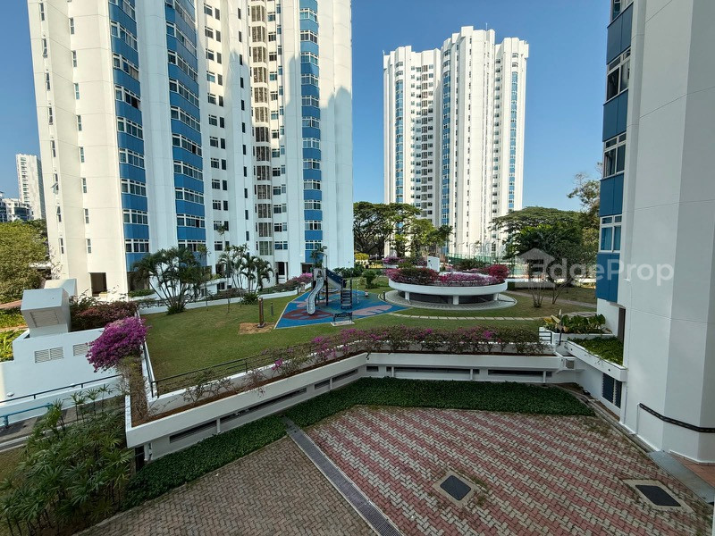 THE WATERSIDE photo 4