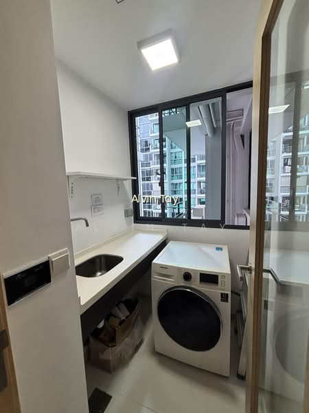 ESPARINA RESIDENCES 3
