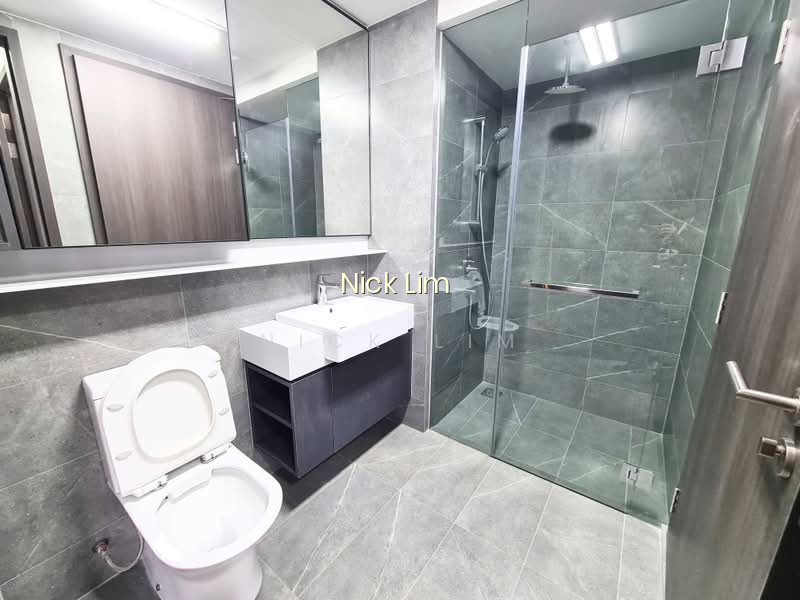 RIVERFRONT RESIDENCES 2