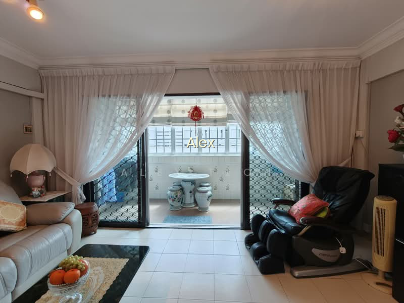 221 BUKIT BATOK EAST AVENUE 3 image 1 of 10