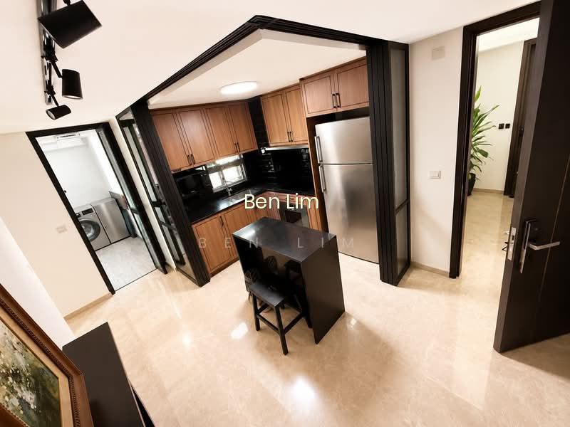 MAYFAIR MODERN 4