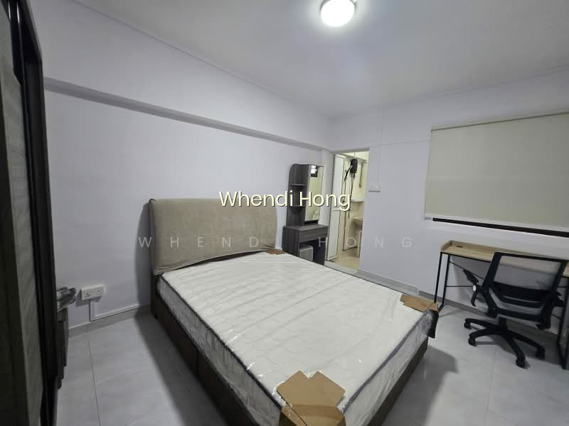 327 ANG MO KIO AVENUE 3 image 1 of 10
