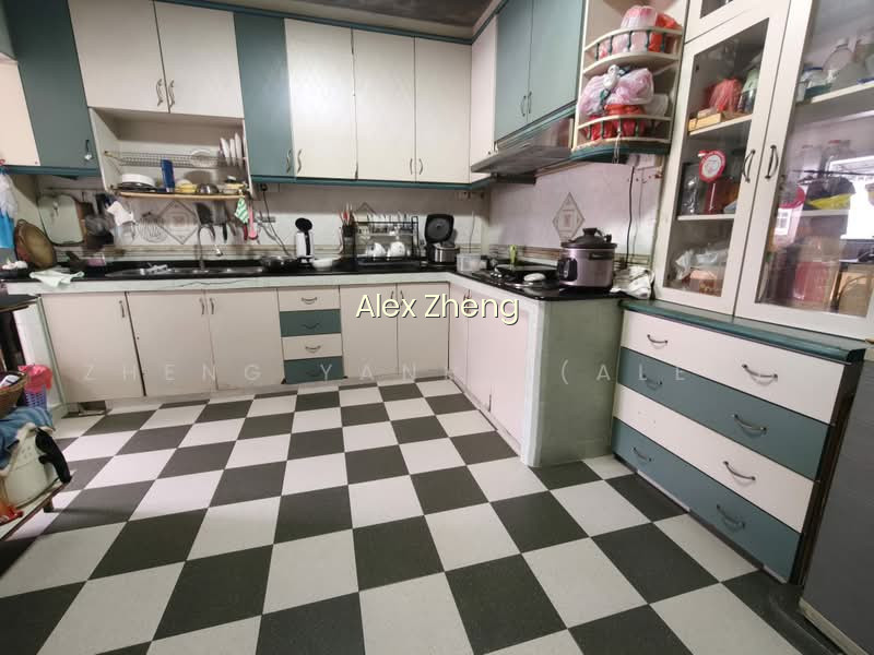 826 WOODLANDS STREET 81 photo 6