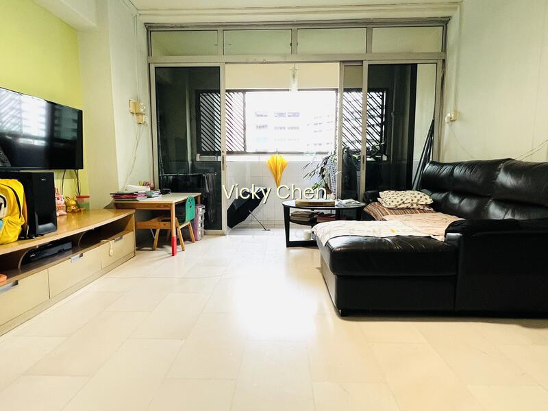 418 HOUGANG AVENUE 8