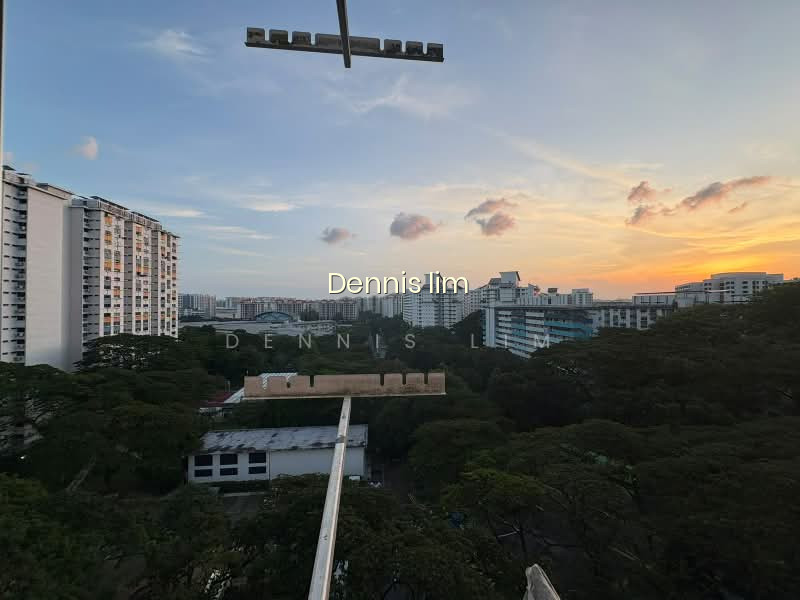 185 BOON LAY AVENUE photo 2