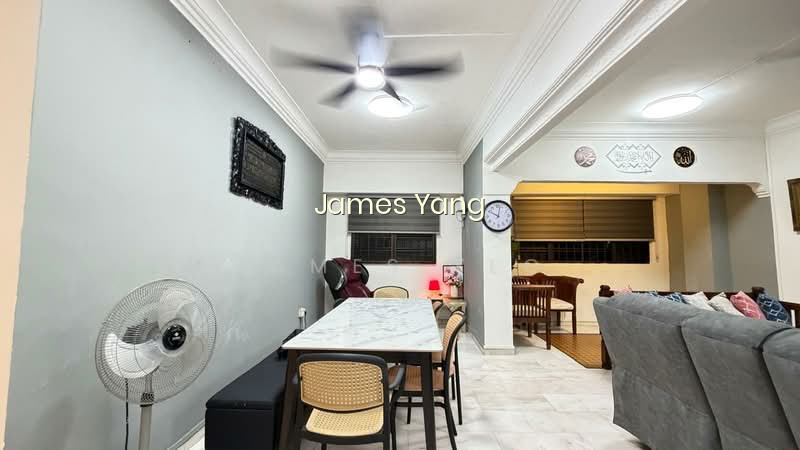 323 Sembawang Close photo 4