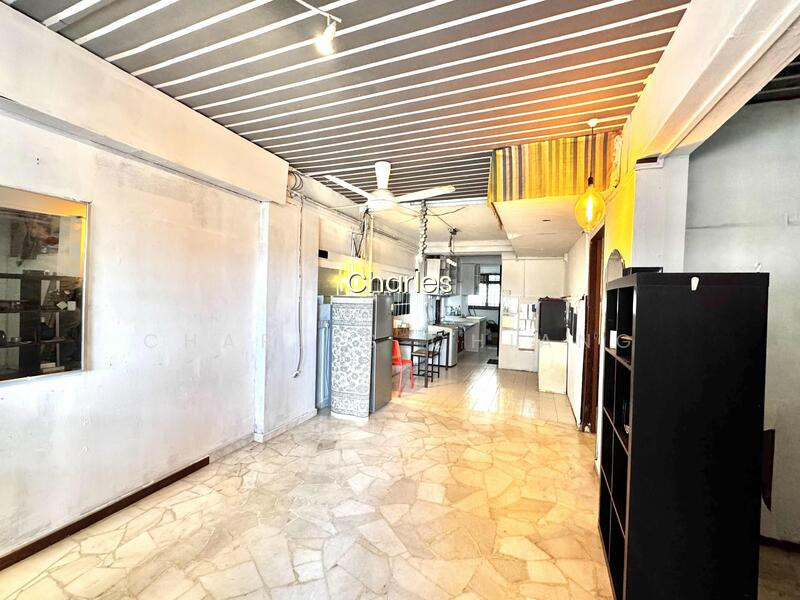 3 BEACH ROAD