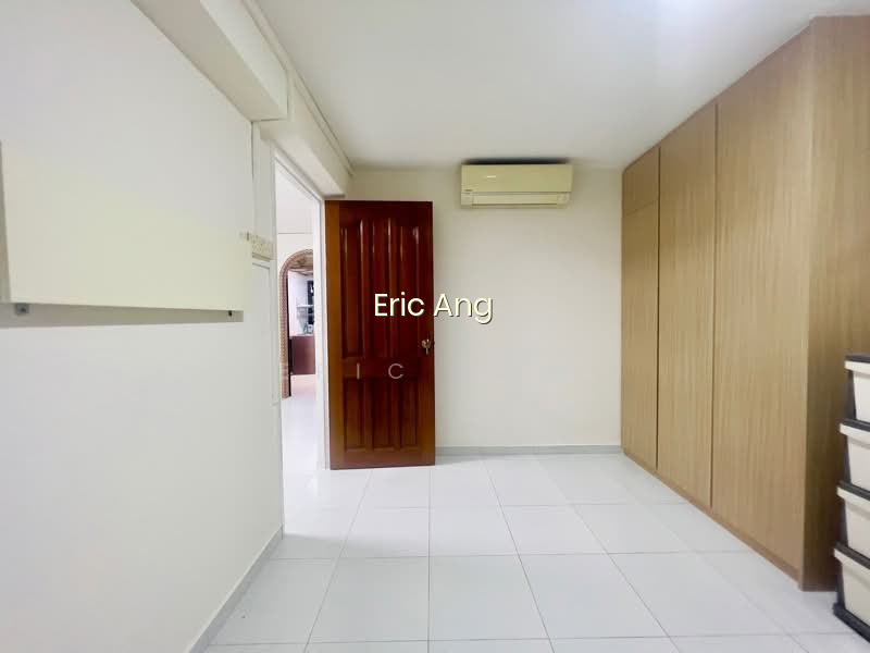 1 JALAN BUKIT MERAH photo 4