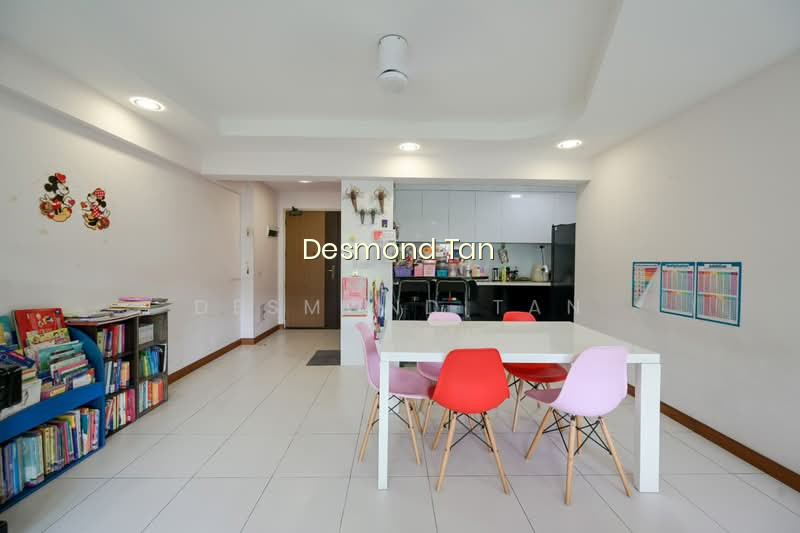 273B PUNGGOL PLACE image 1 of 10