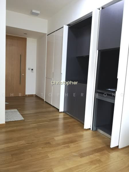 26 Newton photo 2