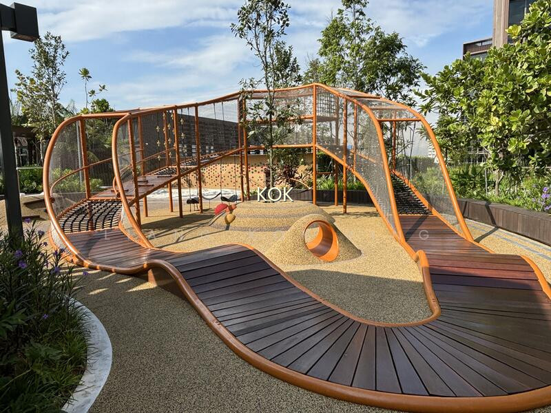 Pasir Ris 8 photo 5
