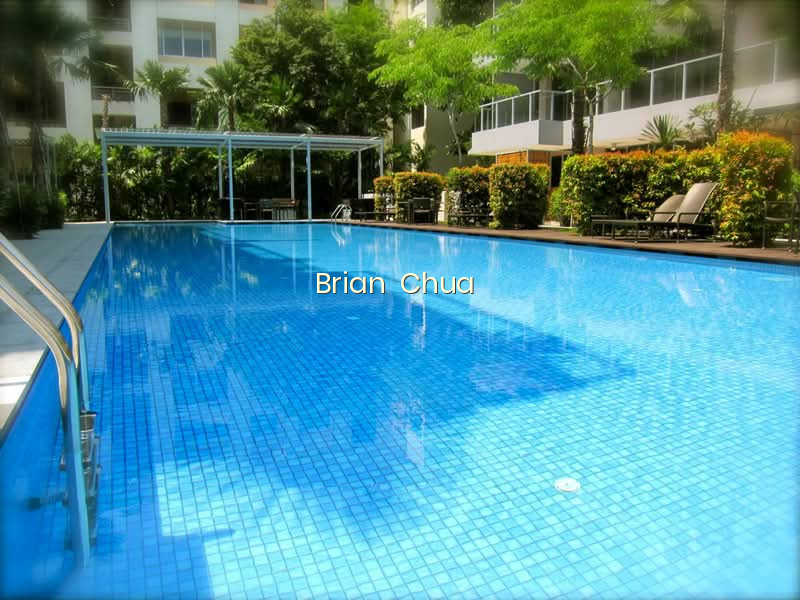 BREEZE BY THE EAST 9