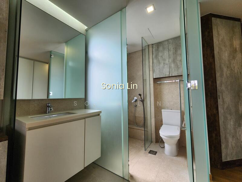 STRATUM 10