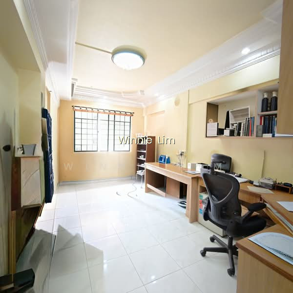 318 TAMPINES STREET 33 photo 3