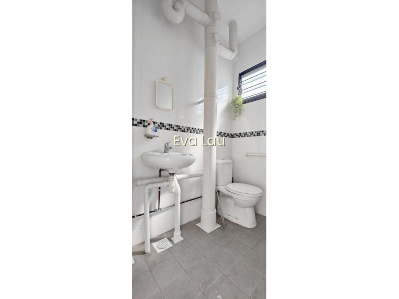 817 TAMPINES STREET 81 photo 4