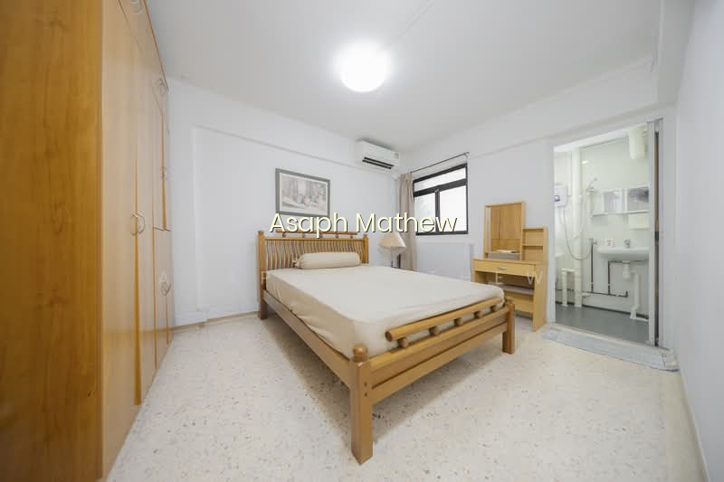 230 SERANGOON AVENUE 4 image 1 of 10