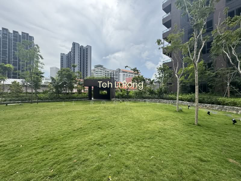 MIDTOWN MODERN 8