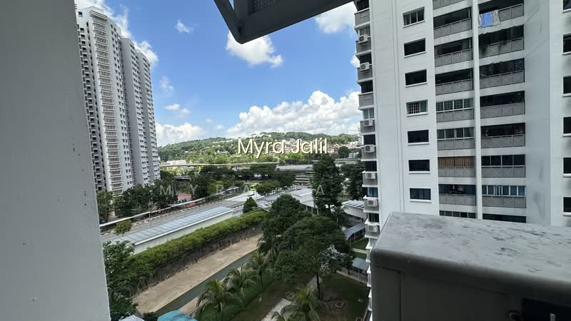 604 SENJA ROAD image 1 of 10